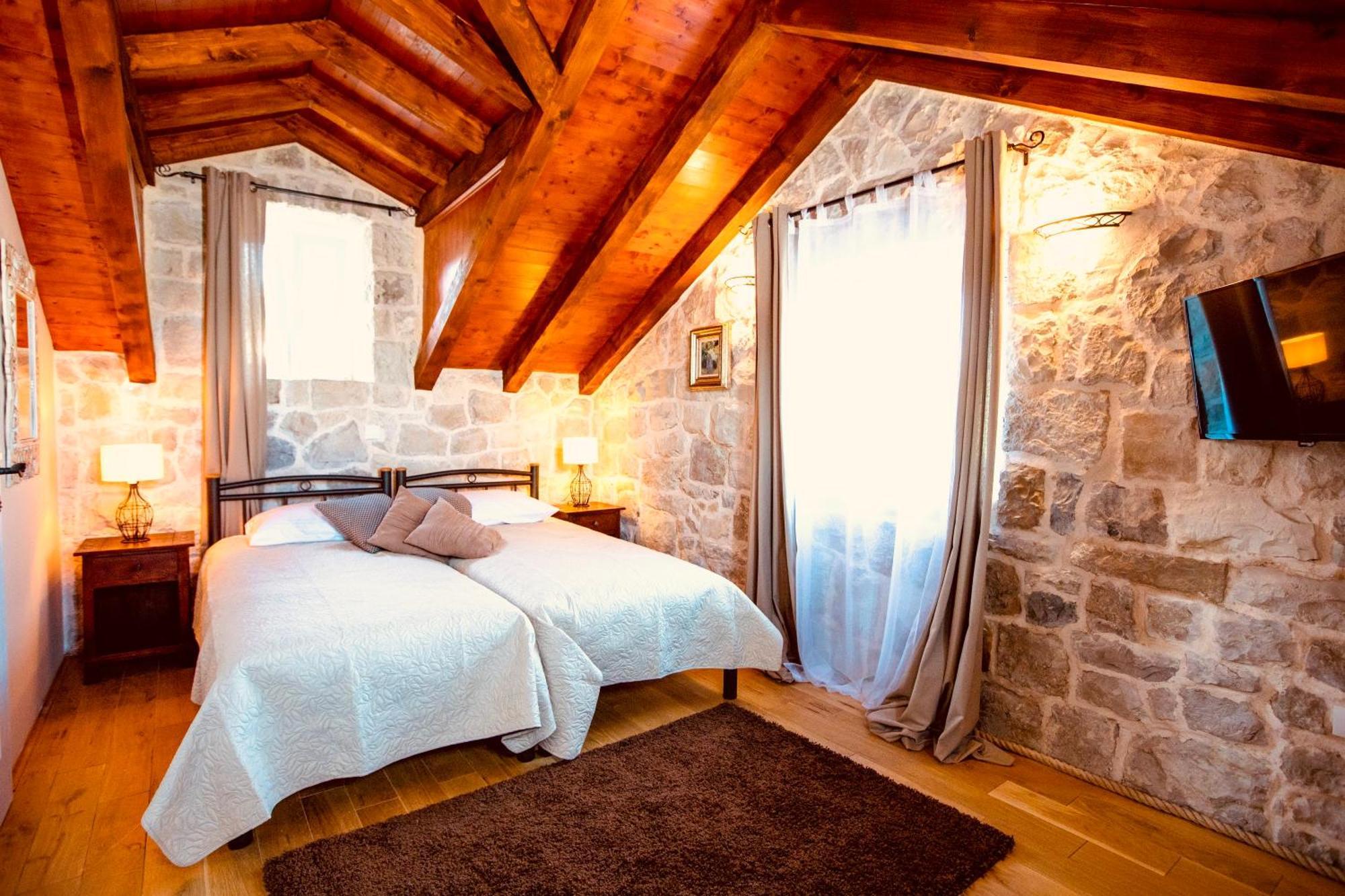 Pendo 1450- Full Private Luxury Villa *