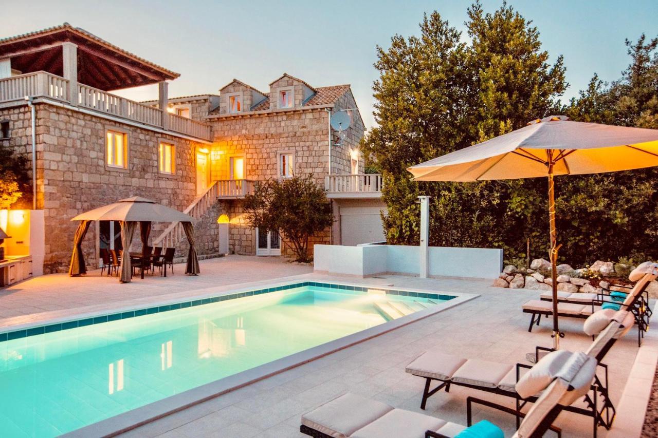 Villa Pendo 1450- Full Private Luxury Komaji