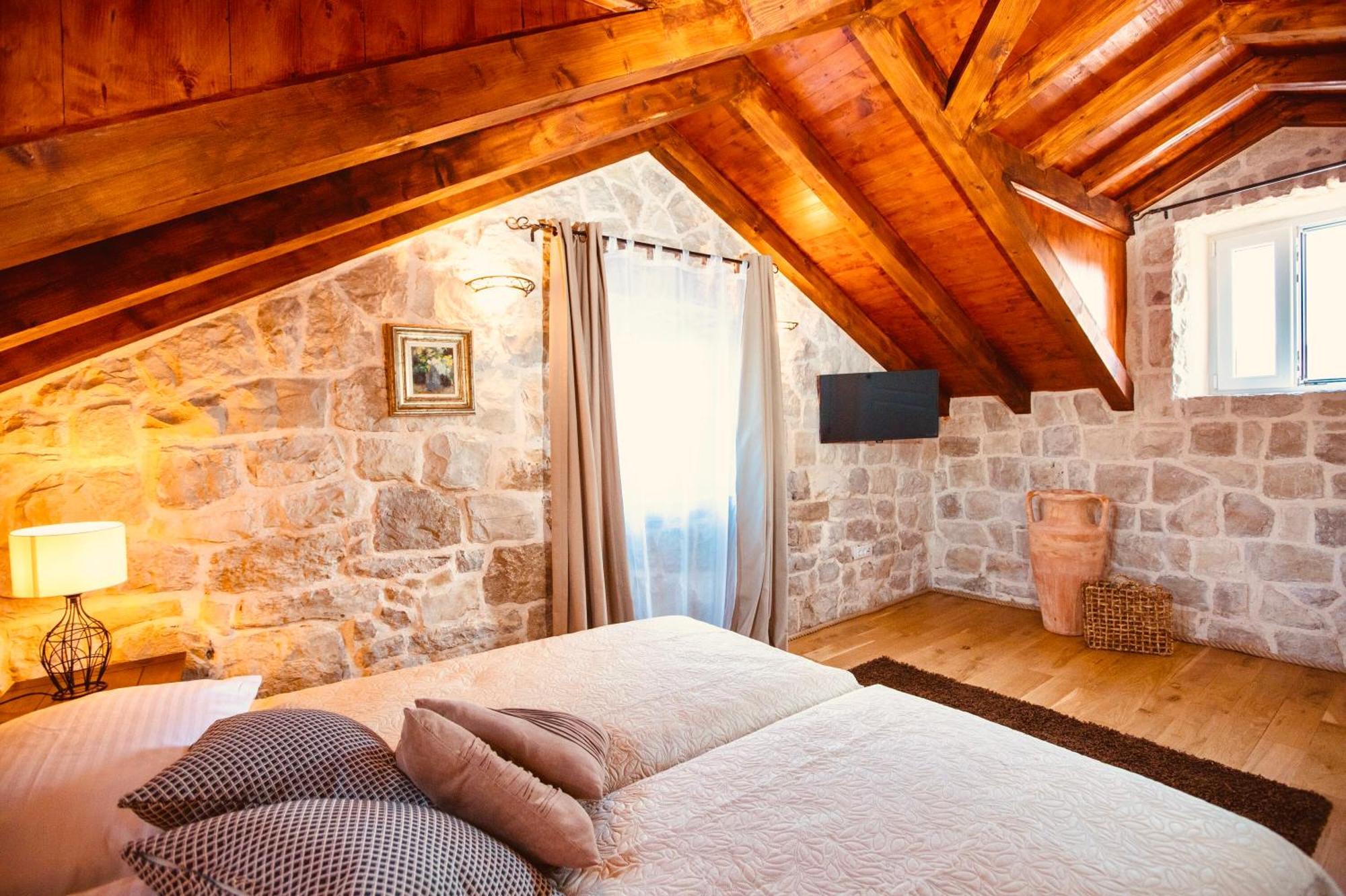 Villa Pendo 1450- Full Private Luxury
