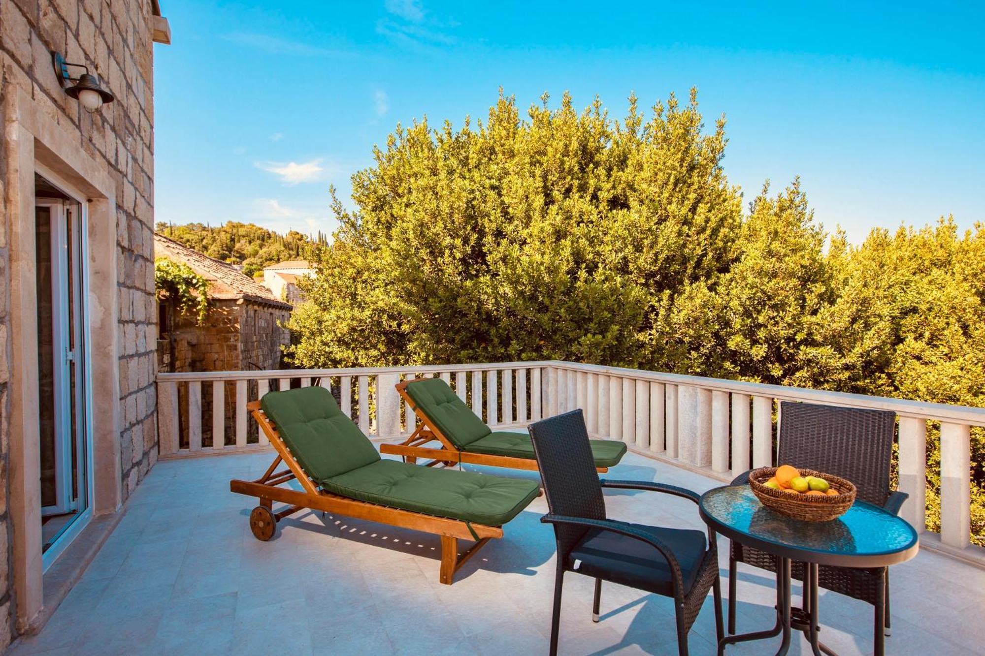 Pendo 1450- Full Private Luxury Villa Komaji